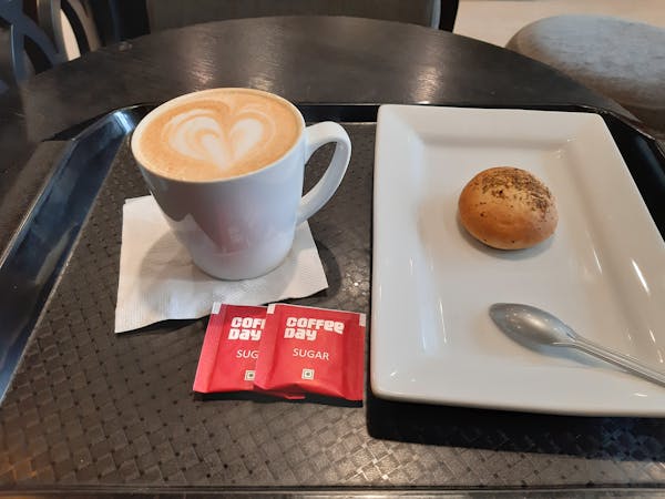 Perfilado de barba y corte moderno