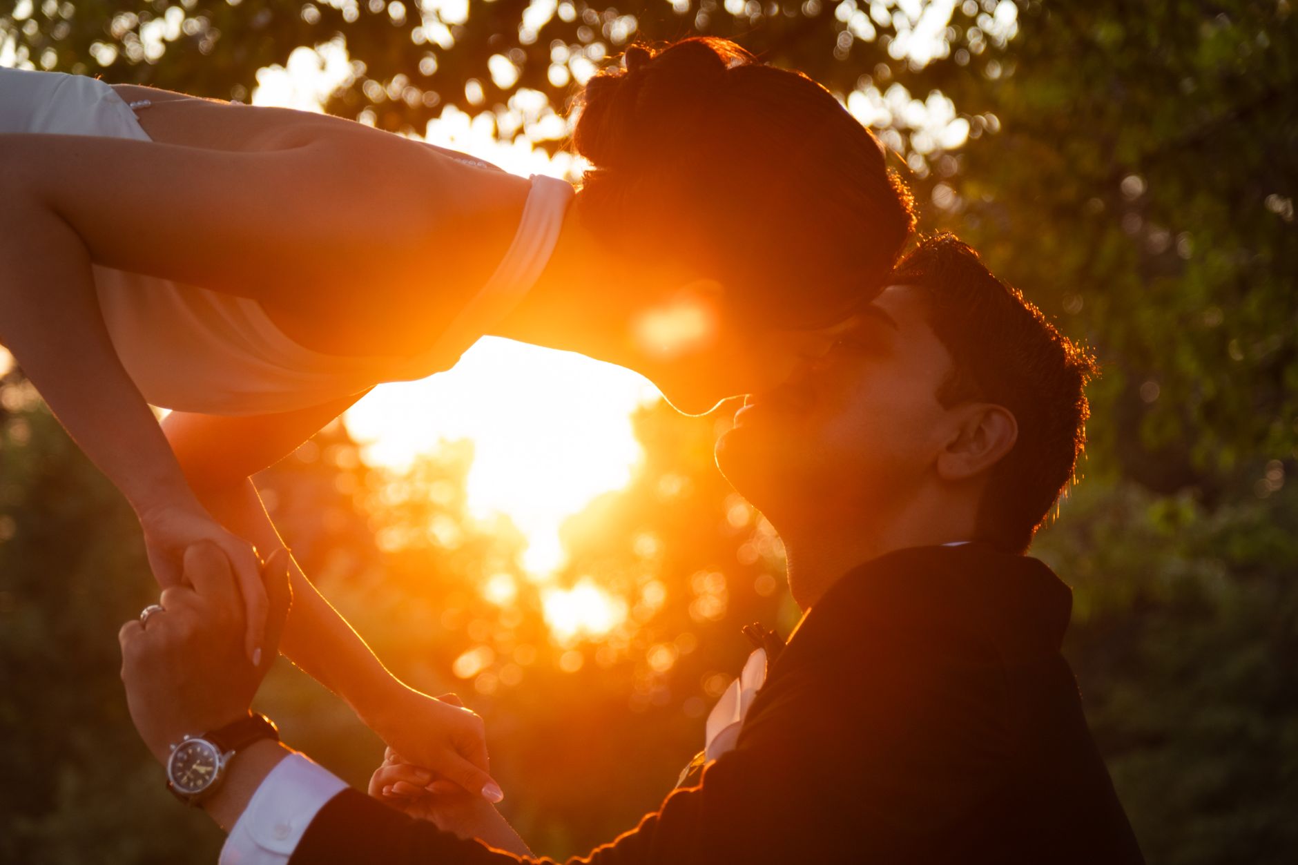 Seamlessly Yours: Navigating Toronto Park Permits for Enchanting Wedding Photoshoots