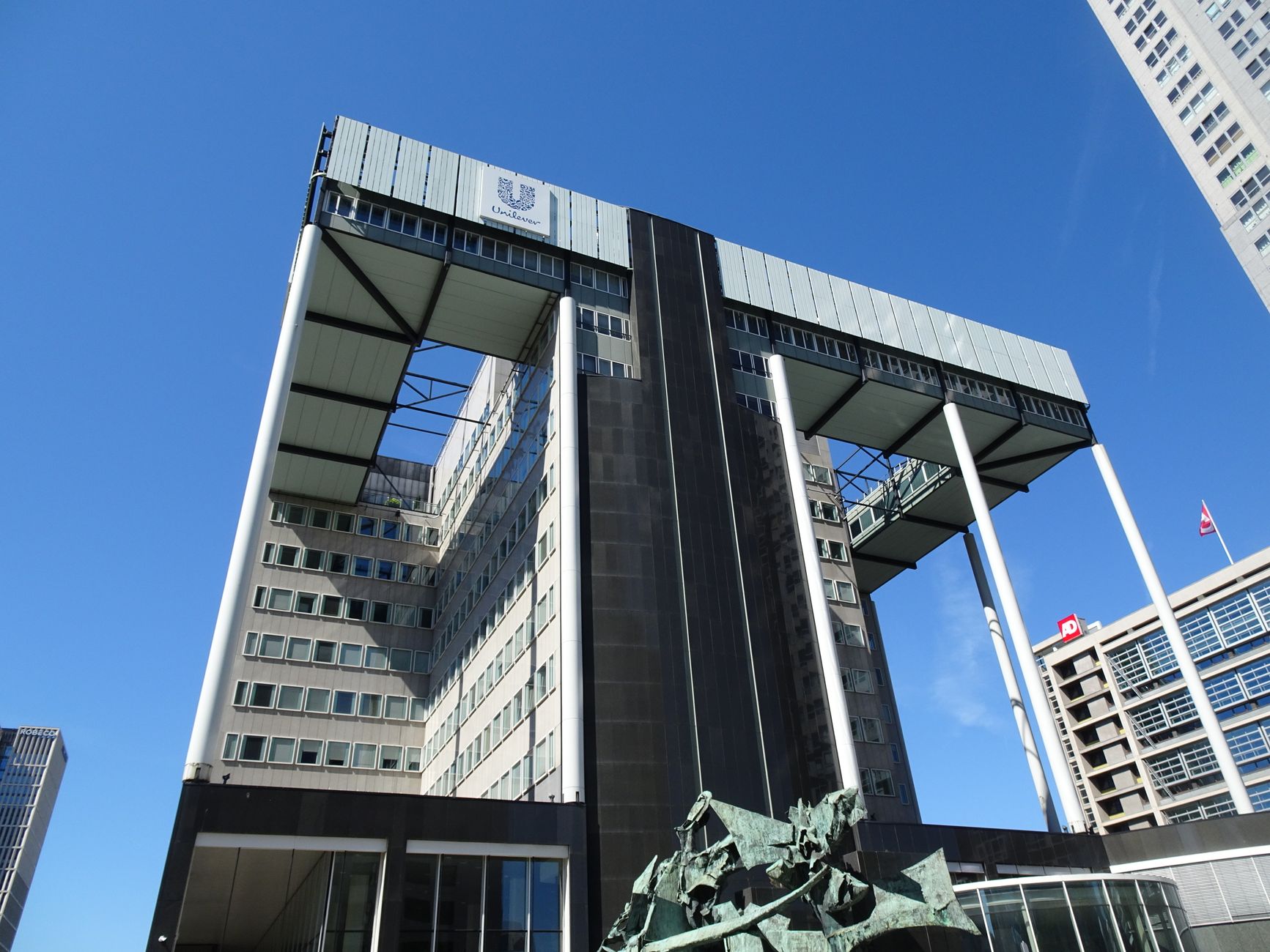 European Banks Face Margin Compression As ECB Holds Rates Through Spring