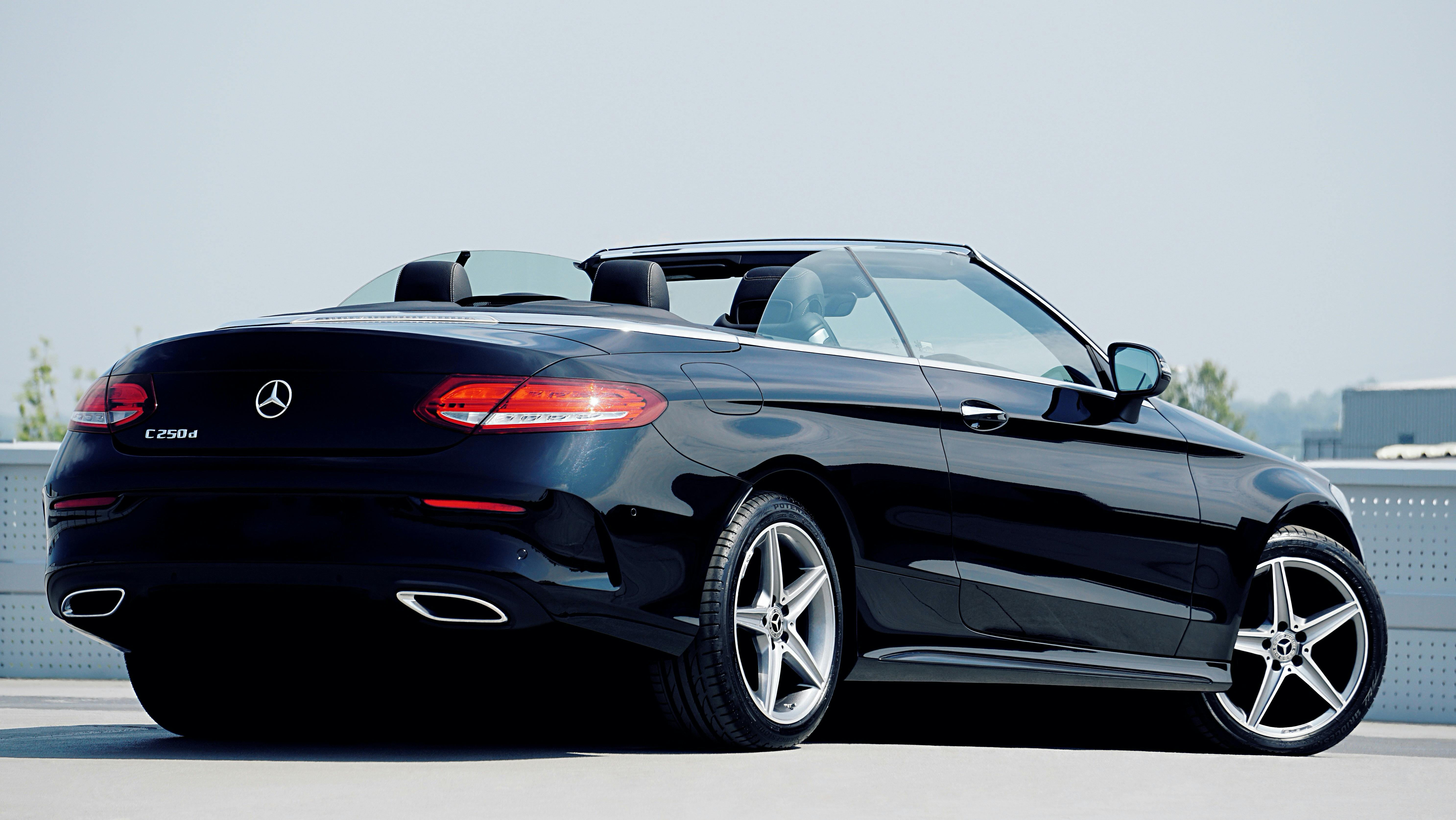 White Mercedes Benz Convertible Coupe · Free Stock Photo