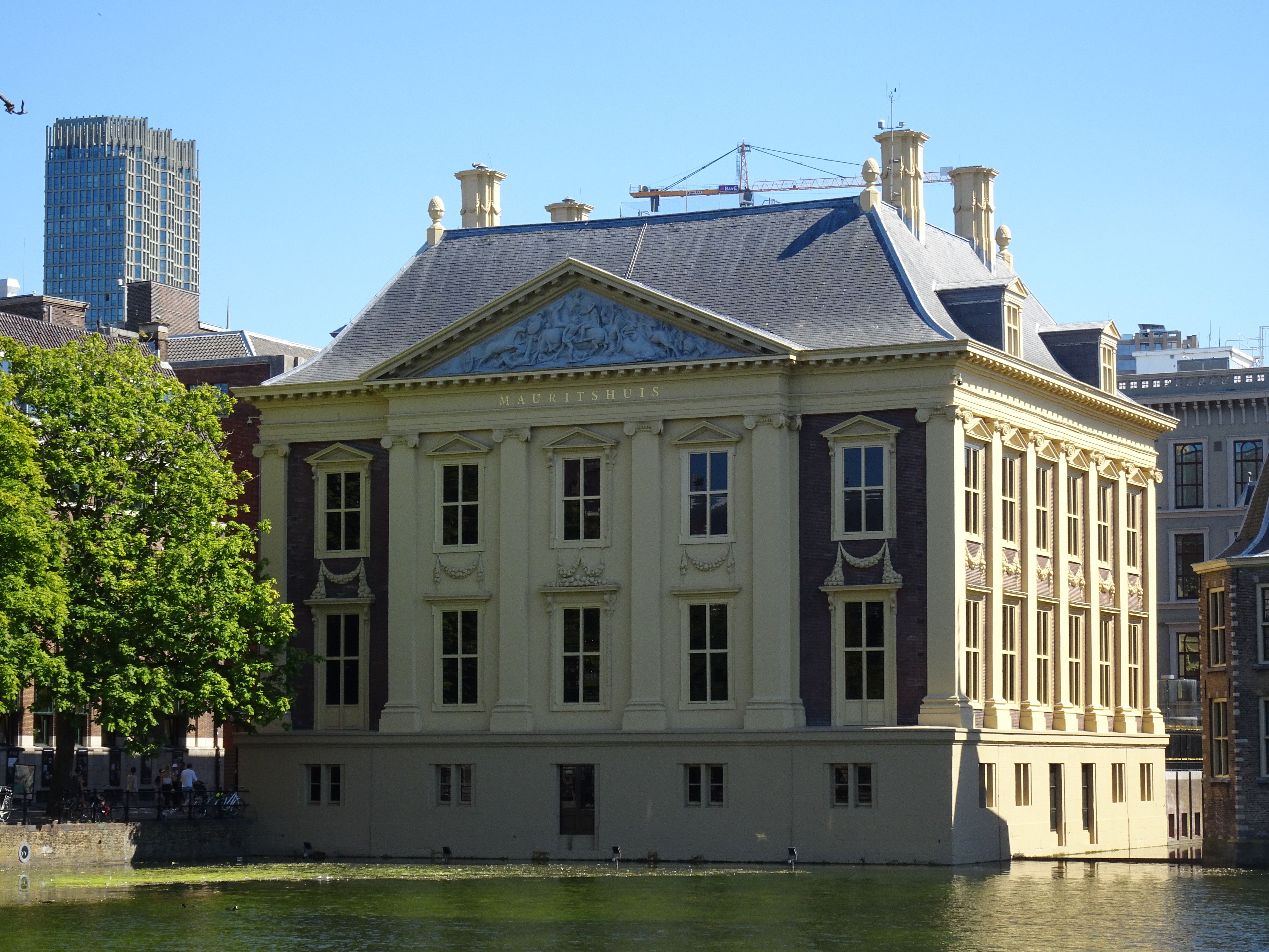 Lahey'deki Mauritshuis Müzesi'nin dış görünümü
