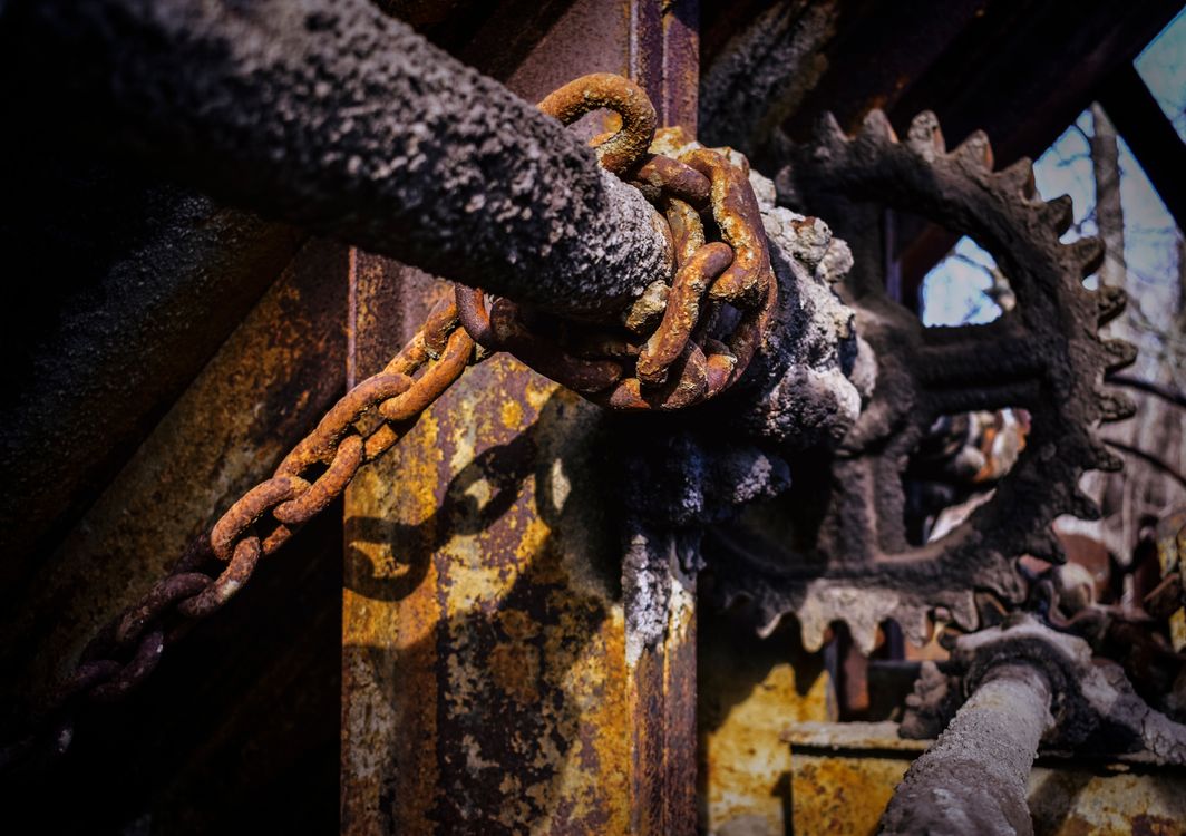 Rusty Chain Machine Rusty Chain · Free Stock Photo