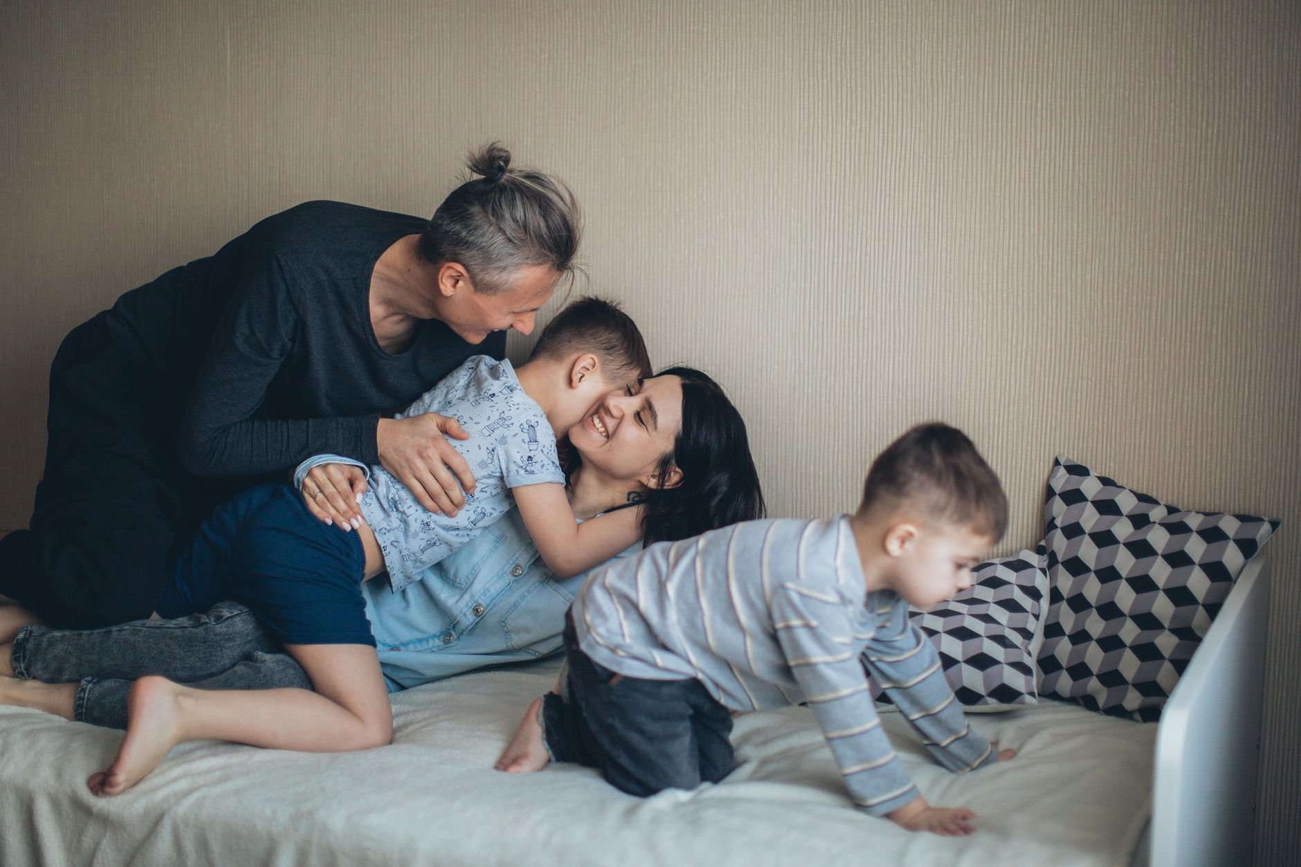 Are You Living in an Enmeshed Family? Understanding Boundaries and Emotional Fusion