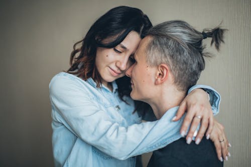 Free Couple Hugging Stock Photo