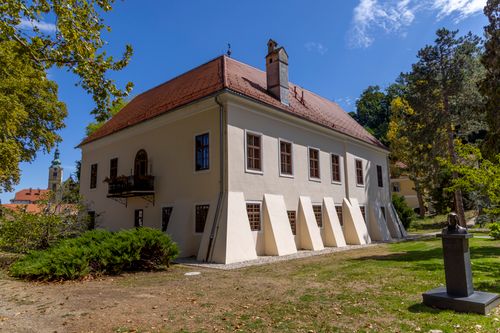 Free Charming historic building in Samobor, Croatia surrounded by lush greenery. Stock Photo