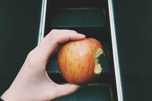 Free stock photo of food, hand, apple, breakfast