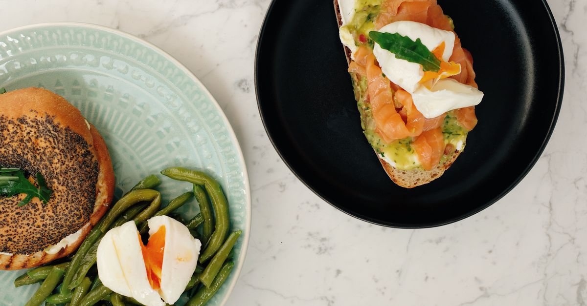 Salmon and eggs — high-quality protein sources for brain health and neurological recovery Salmon and eggs — high-quality protein sources for brain health and neurological recovery