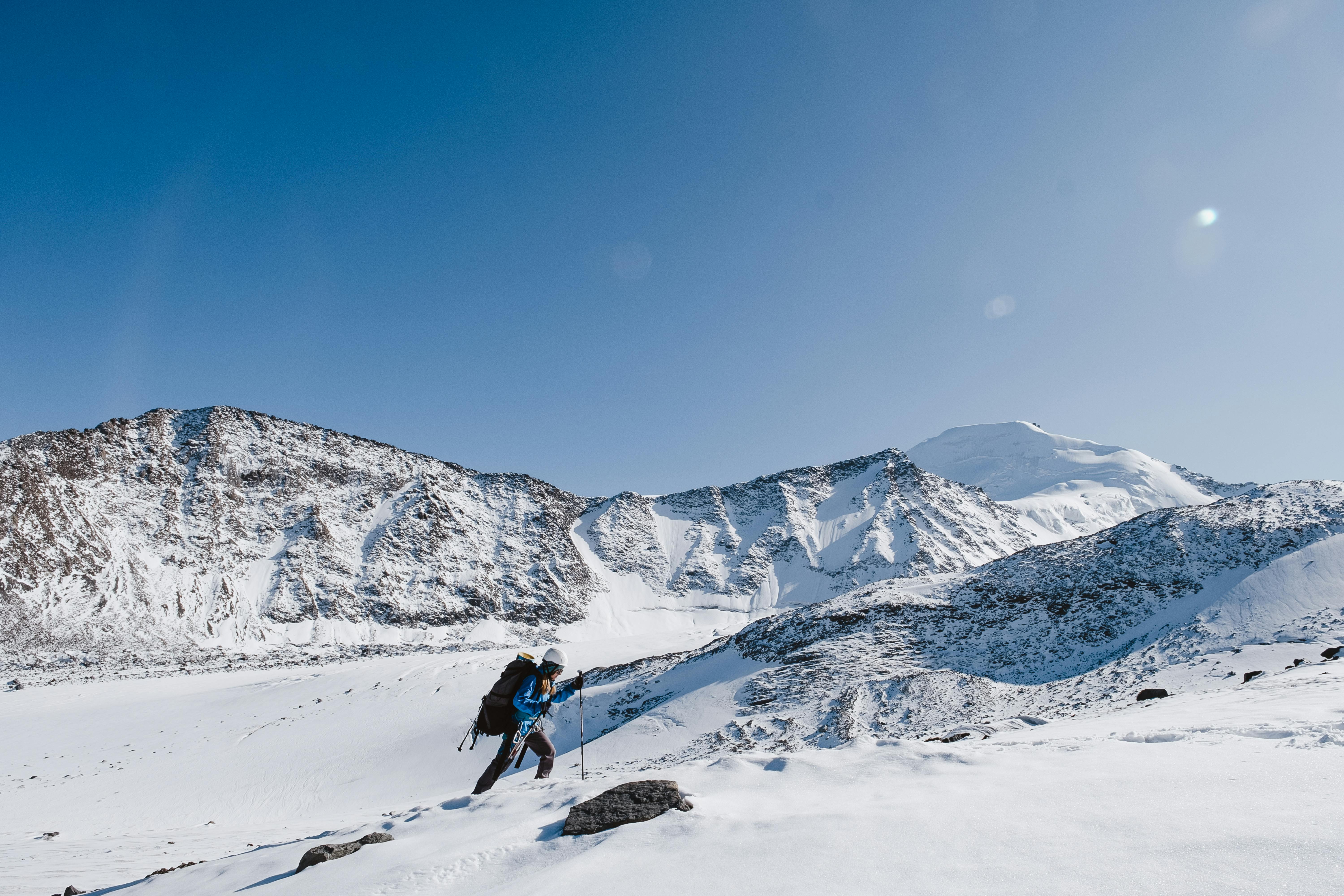 gear reviews gear ratings — Photo by Anna Shvets on Pexels