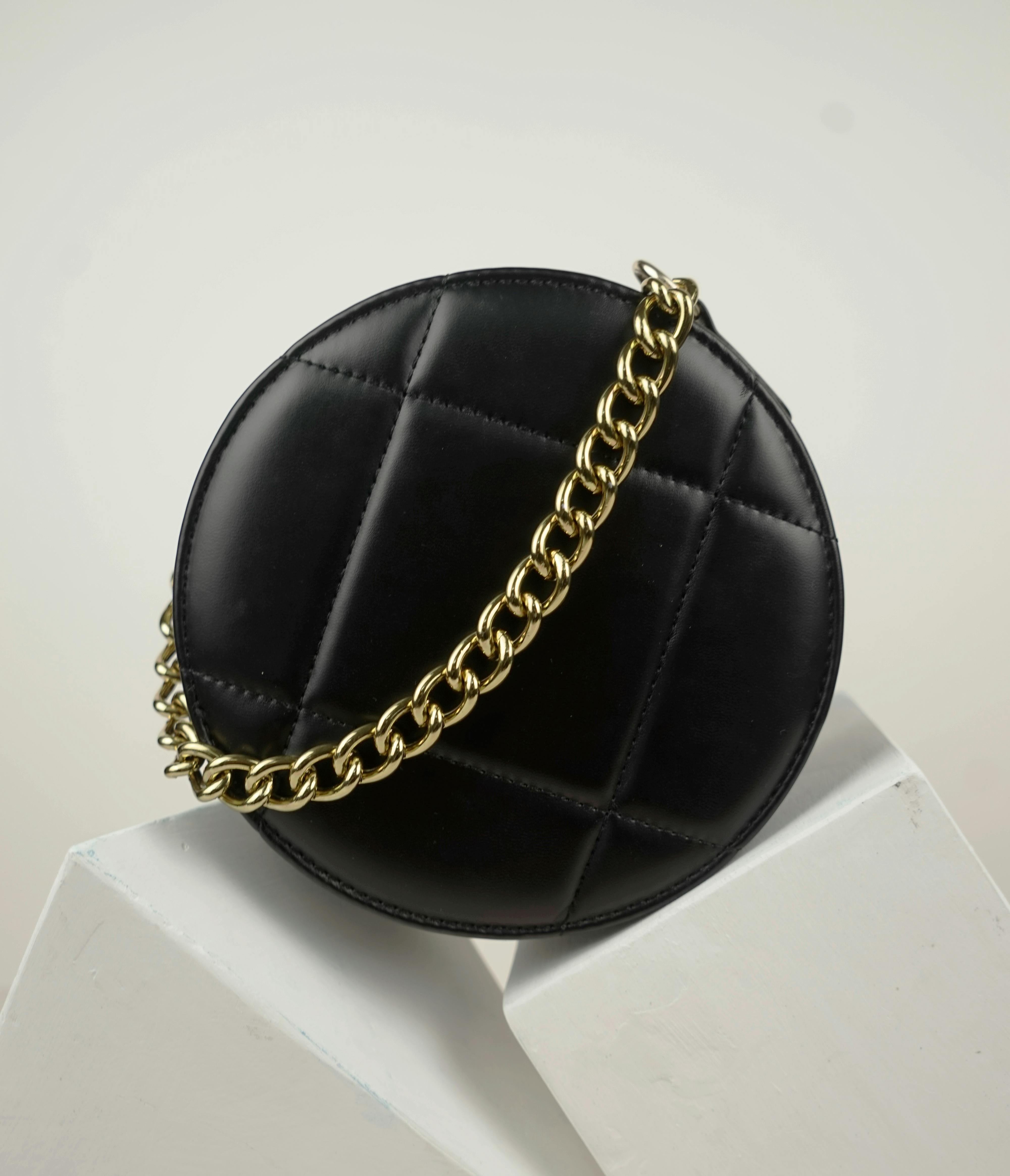 bag with gold chain