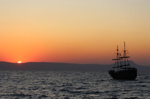 Δωρεάν στοκ φωτογραφιών με απόγευμα, αυγή, βάρκα Φωτογραφία από στοκ φωτογραφιών