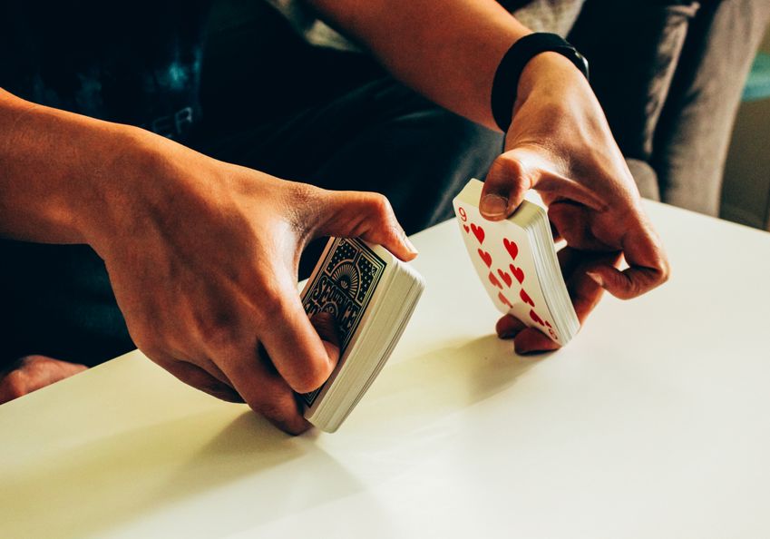 Online Casino: Spielautomaten und Live-Spiele im Überblick