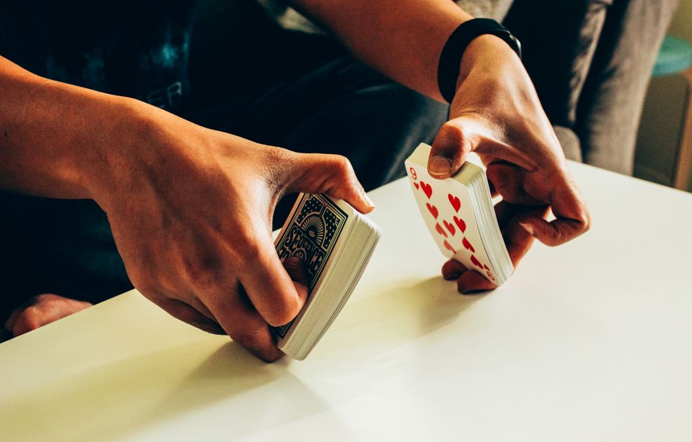 Online Casino: Spielautomaten und Live-Spiele im Überblick