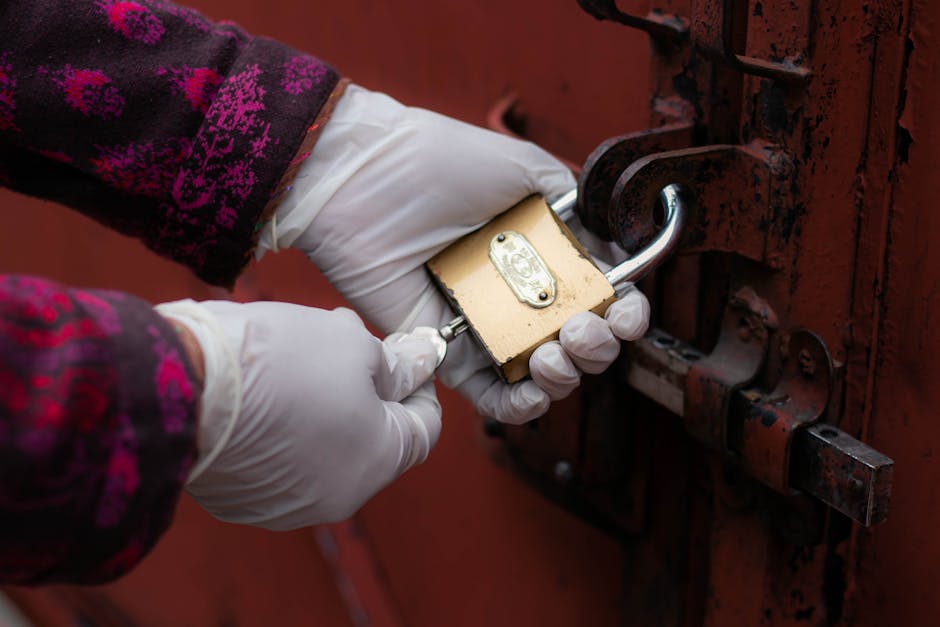 How to unlock a locked door knob with a credit card