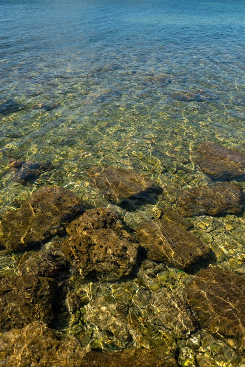 Fotobanka s bezplatnými fotkami na tému kamene, more, oceán