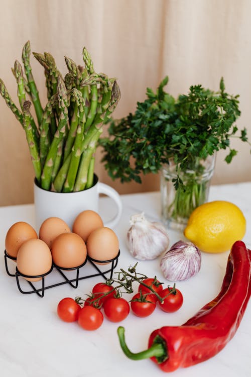 Free Composition of fresh ingredients for healthy breakfast Stock Photo