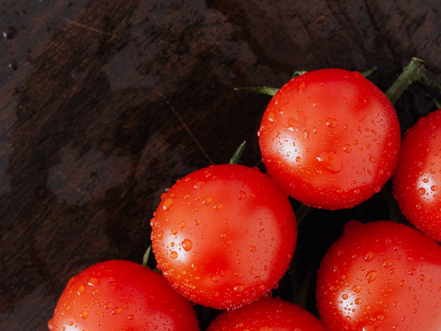 What foods clean your kidneys?