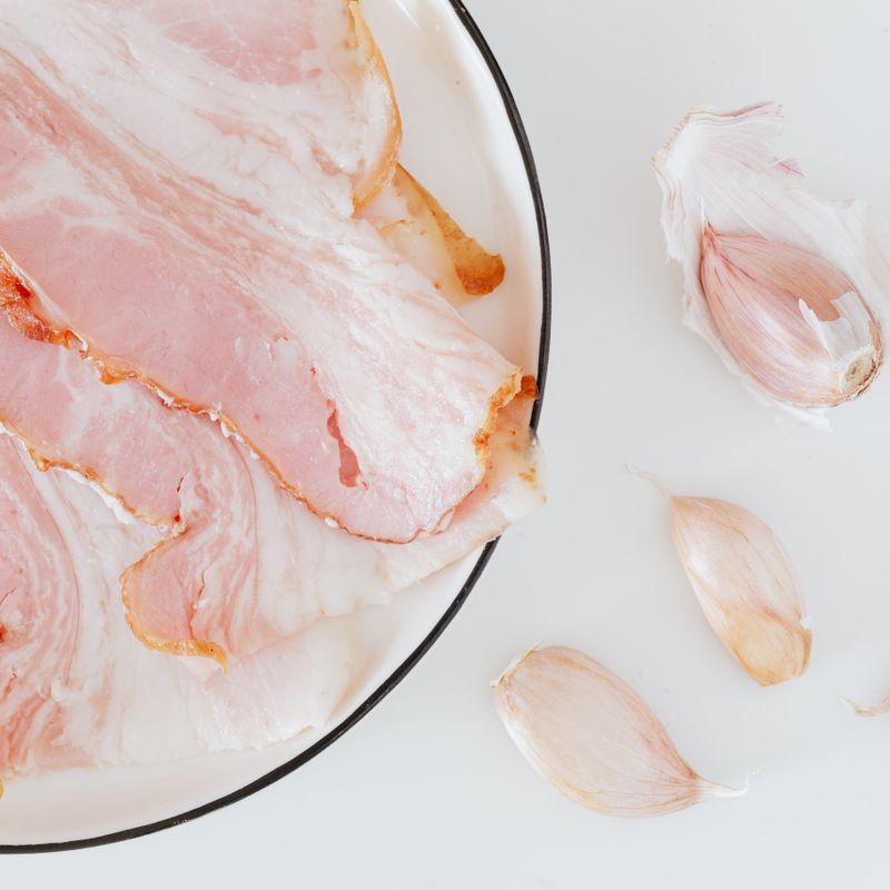 30-Minute Sourdough Discard Roasted Garlic and Crispy Bacon Rounds