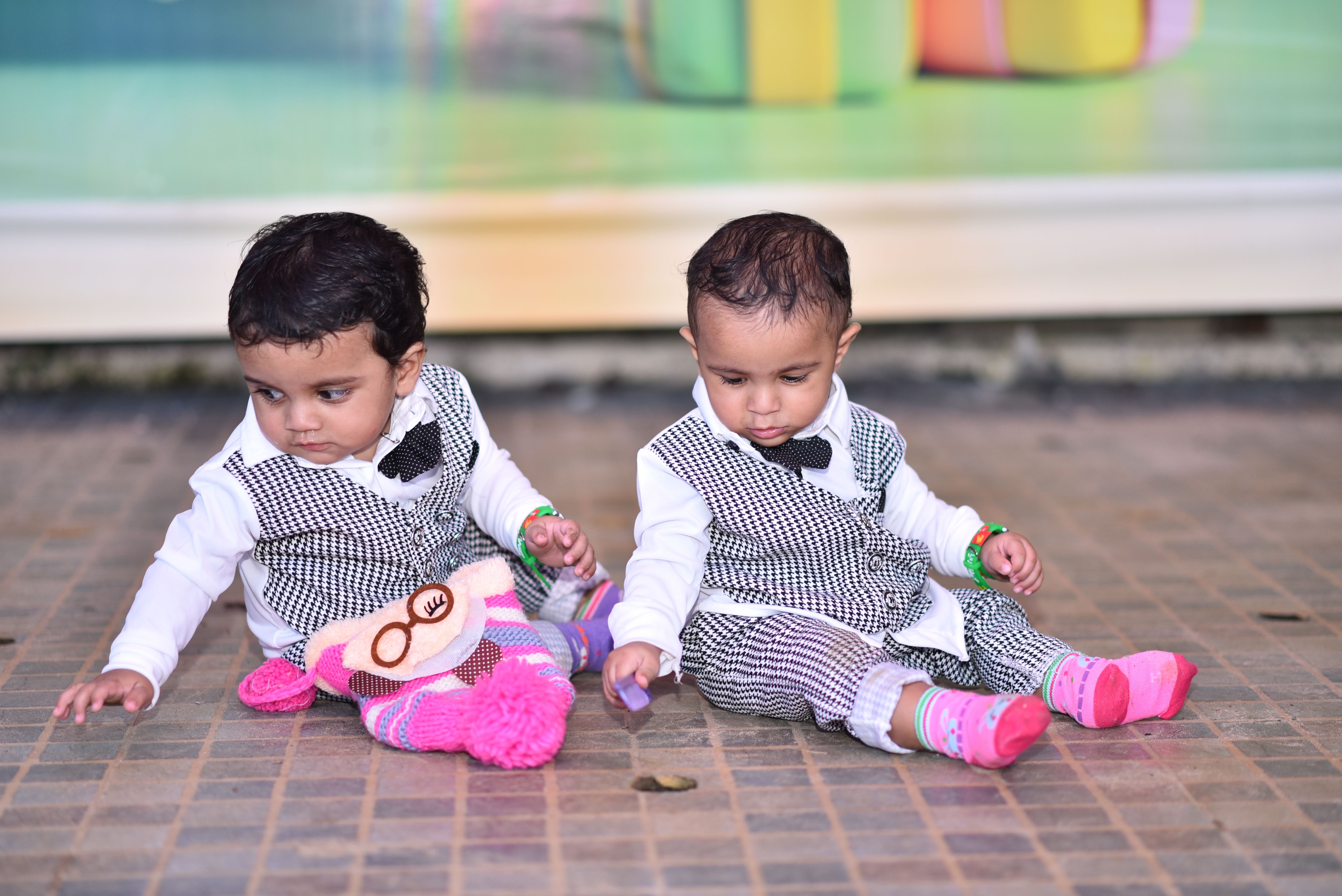 Conjoined Twins With Two Heads and One Torso Die in Odisha