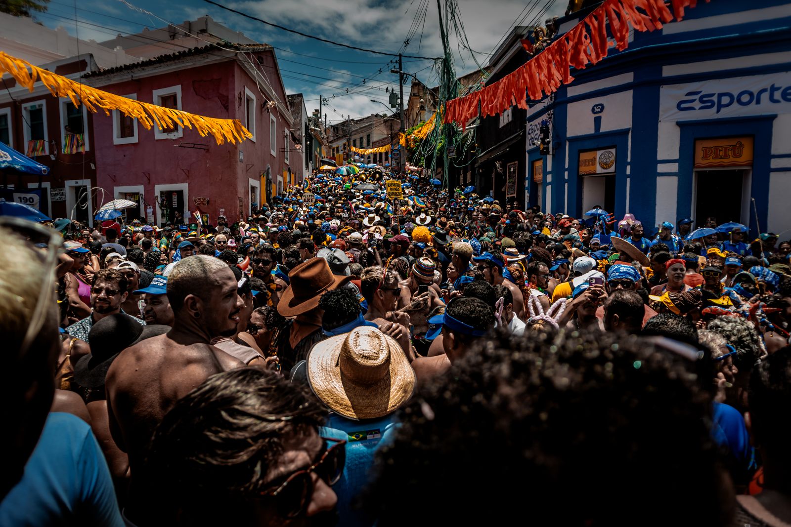 Carnaval 2027: datas, destinos e viagem mais barata