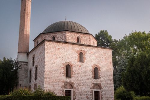 Free A beautiful view of Gazi Husrev-beg Mosque captured at dusk in Sarajevo, Bosnia and Herzegovina. Stock Photo