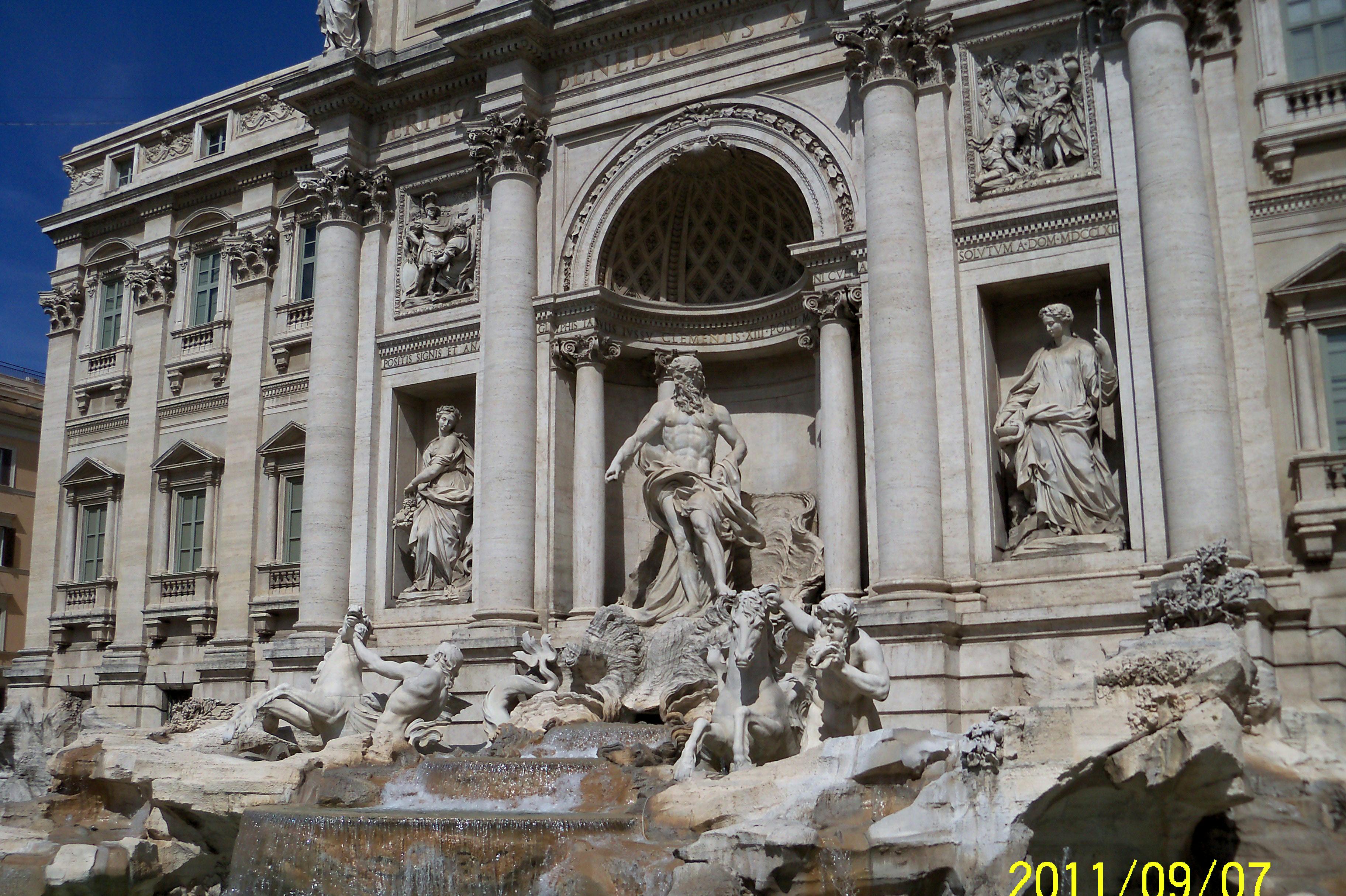 イタリア トレビの泉 ローマの無料の写真素材