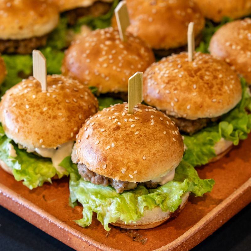 Air Fryer Beef Burgers with Sriracha Mayo and Crispy Wonton Strips