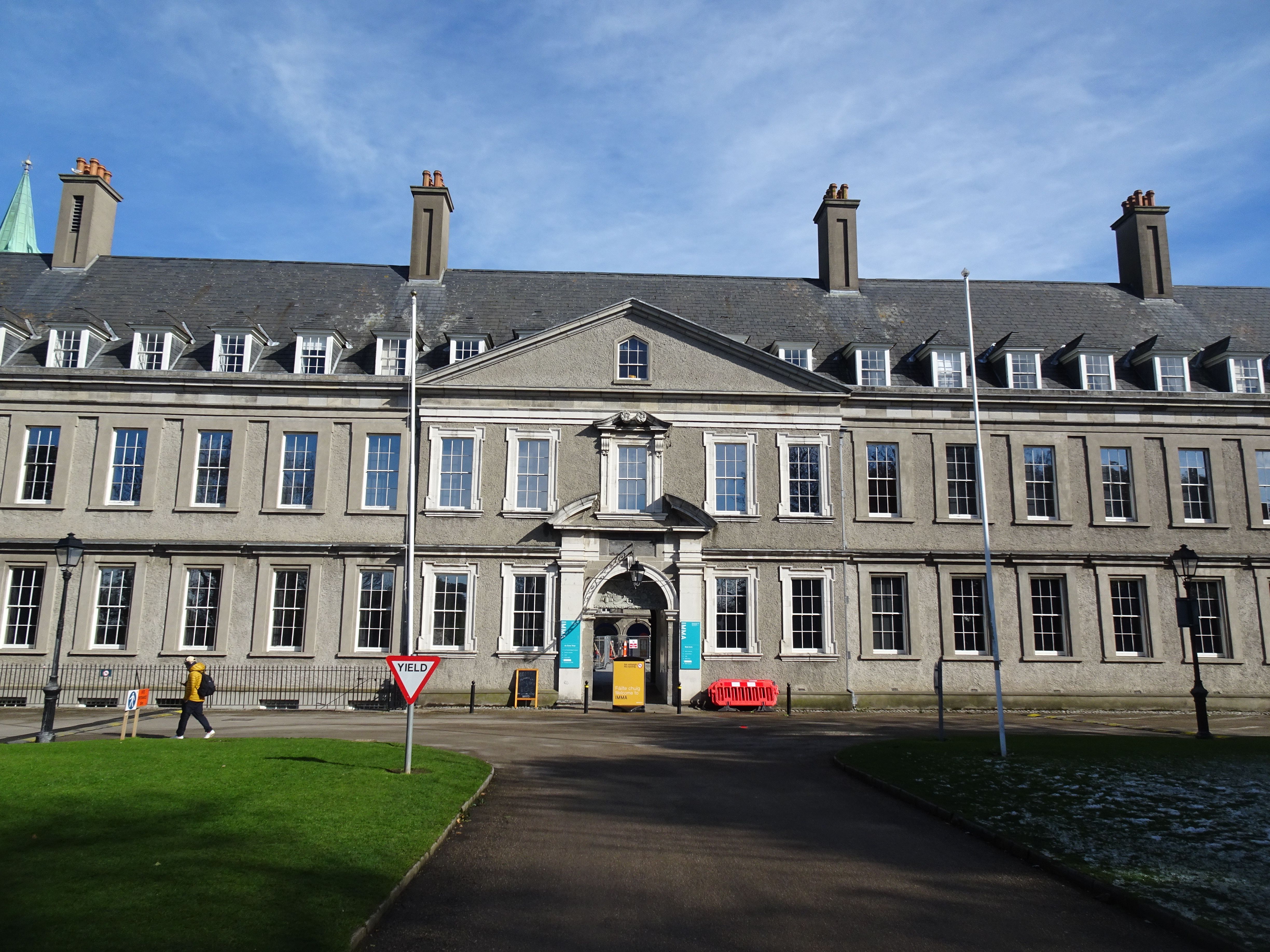 Trinity College and the Book of Kells: Visiting Tips for Hotel Guests