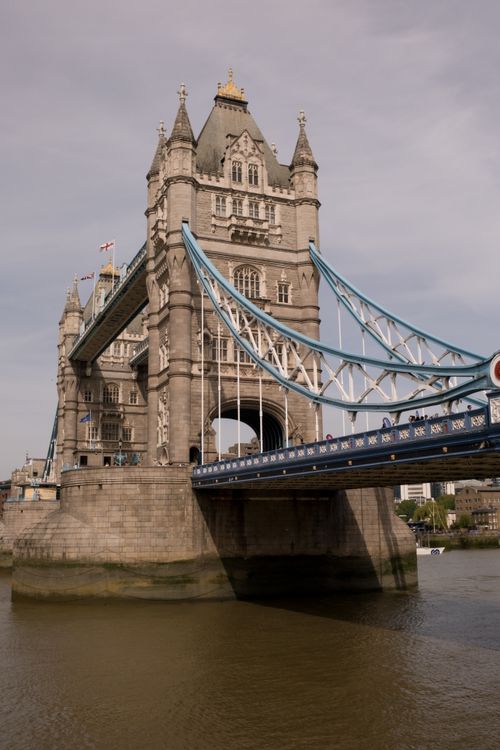 Free A scenic view of London's Tower Bridge showcasing its architectural elegance over the Thames. Stock Photo