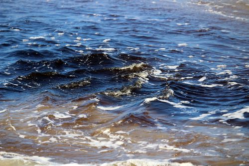 Free Captivating view of waves crashing on the shoreline at Paraná, Brazil's coast. Stock Photo