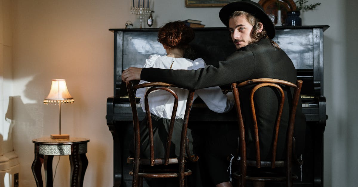 蕭旭岑的唱片藏20年前的愛情故事,政治耽誤了音樂夢