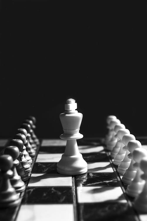 White king on middle chessboard