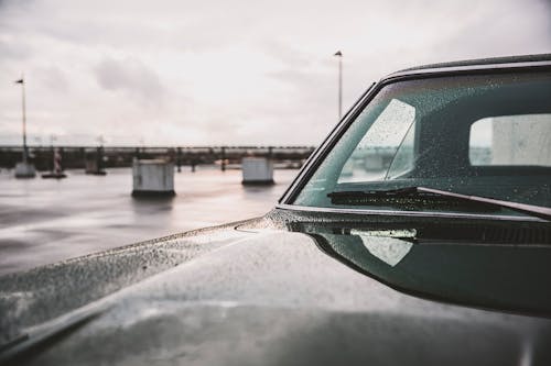 Gratis lagerfoto af årgang, bil, efter regn