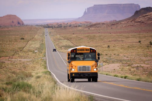 Kostnadsfri bild av arizona, monument valley, Skolbuss