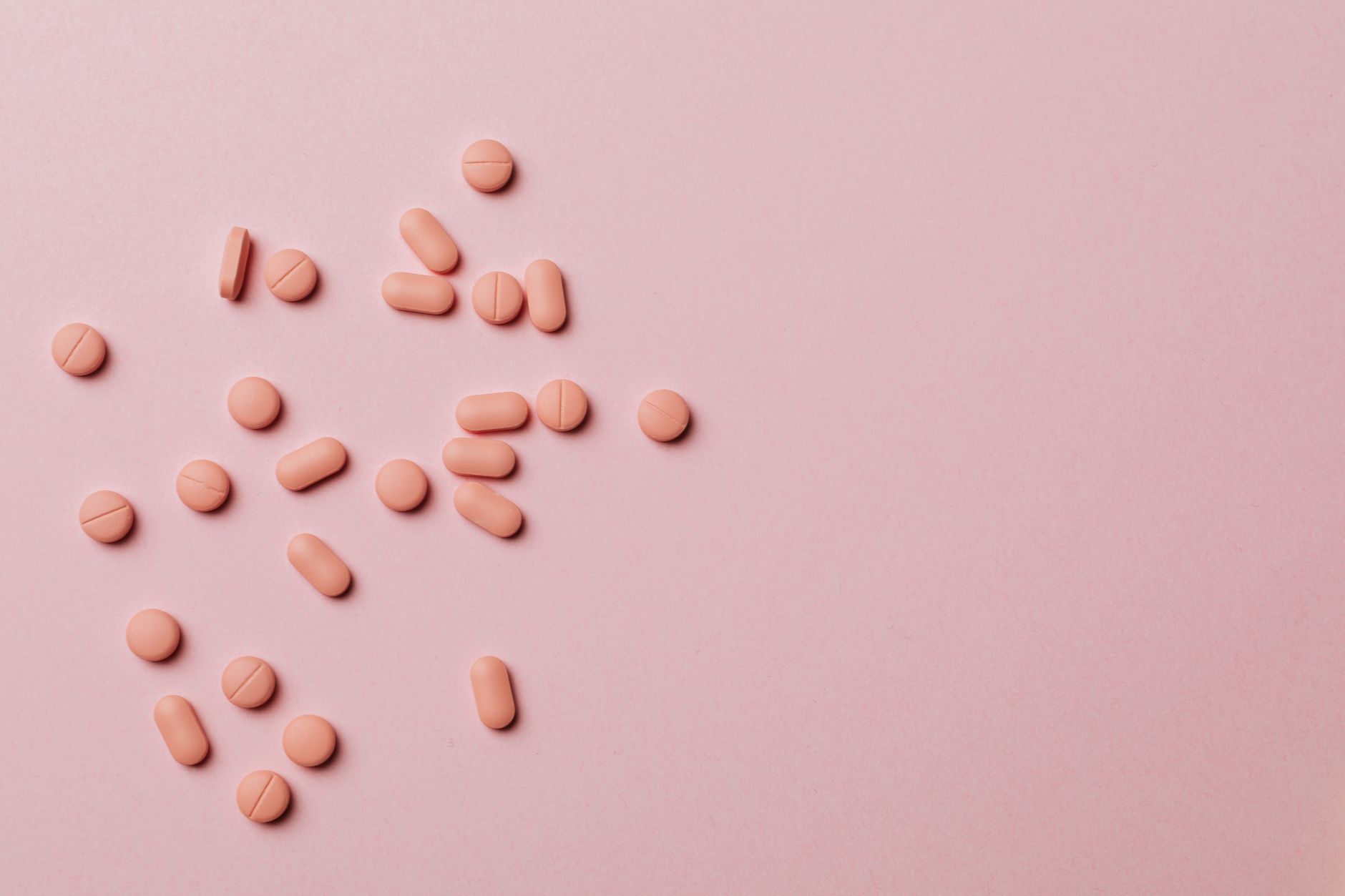Hormone Replacement Therapy (HRT) and Ulcerative Colitis: Understanding the Connection