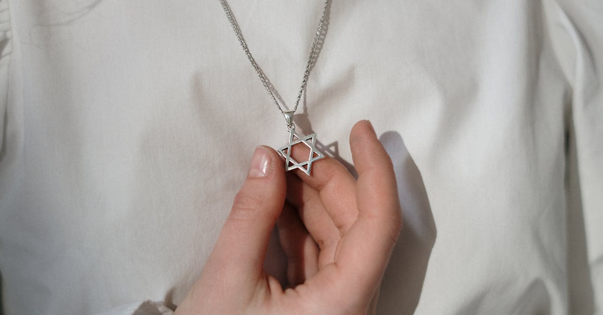 How much is the hope diamond necklace worth