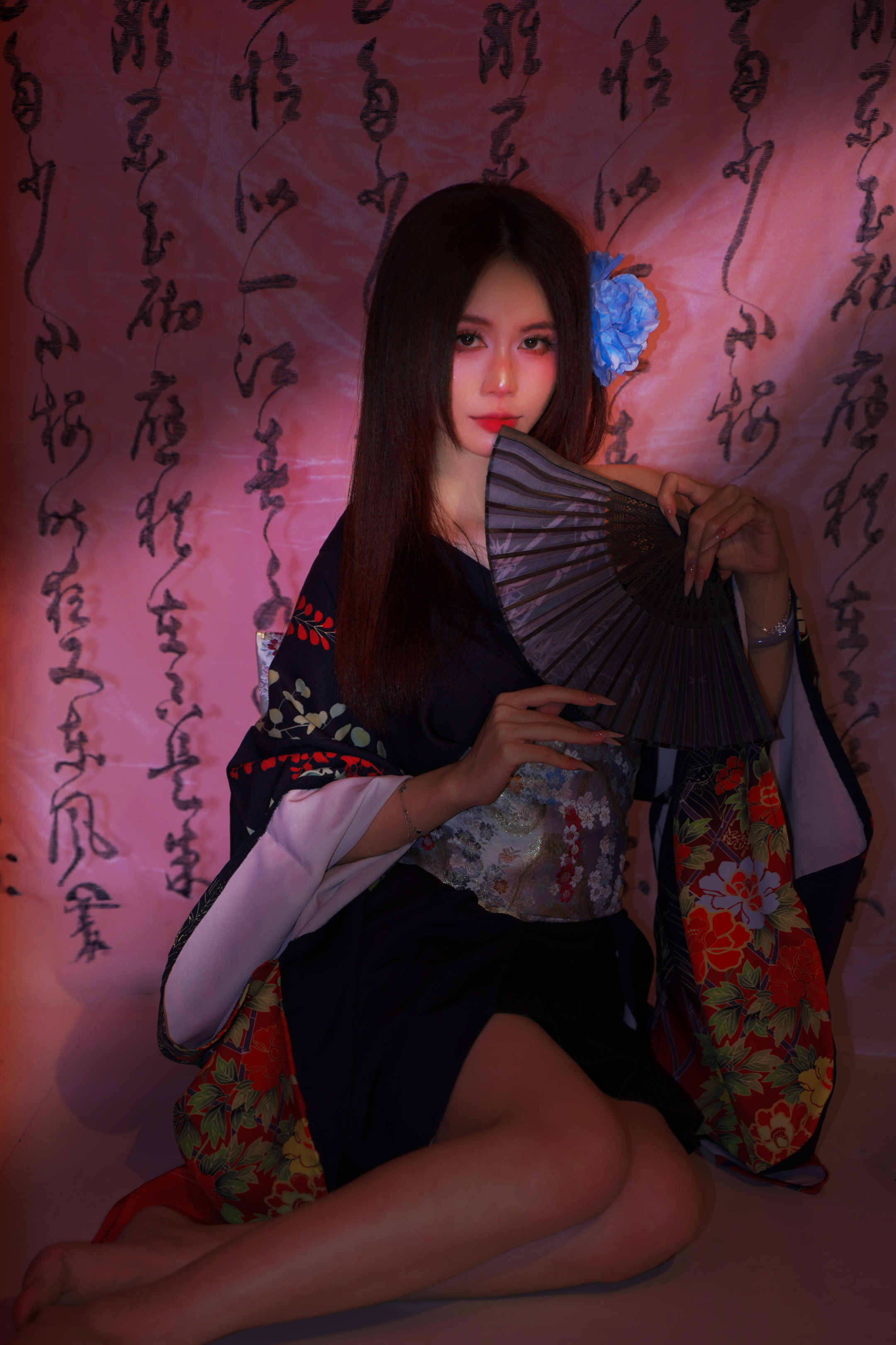 Portrait élégant D'une Femme En Tenue Traditionnelle · Photo gratuite
