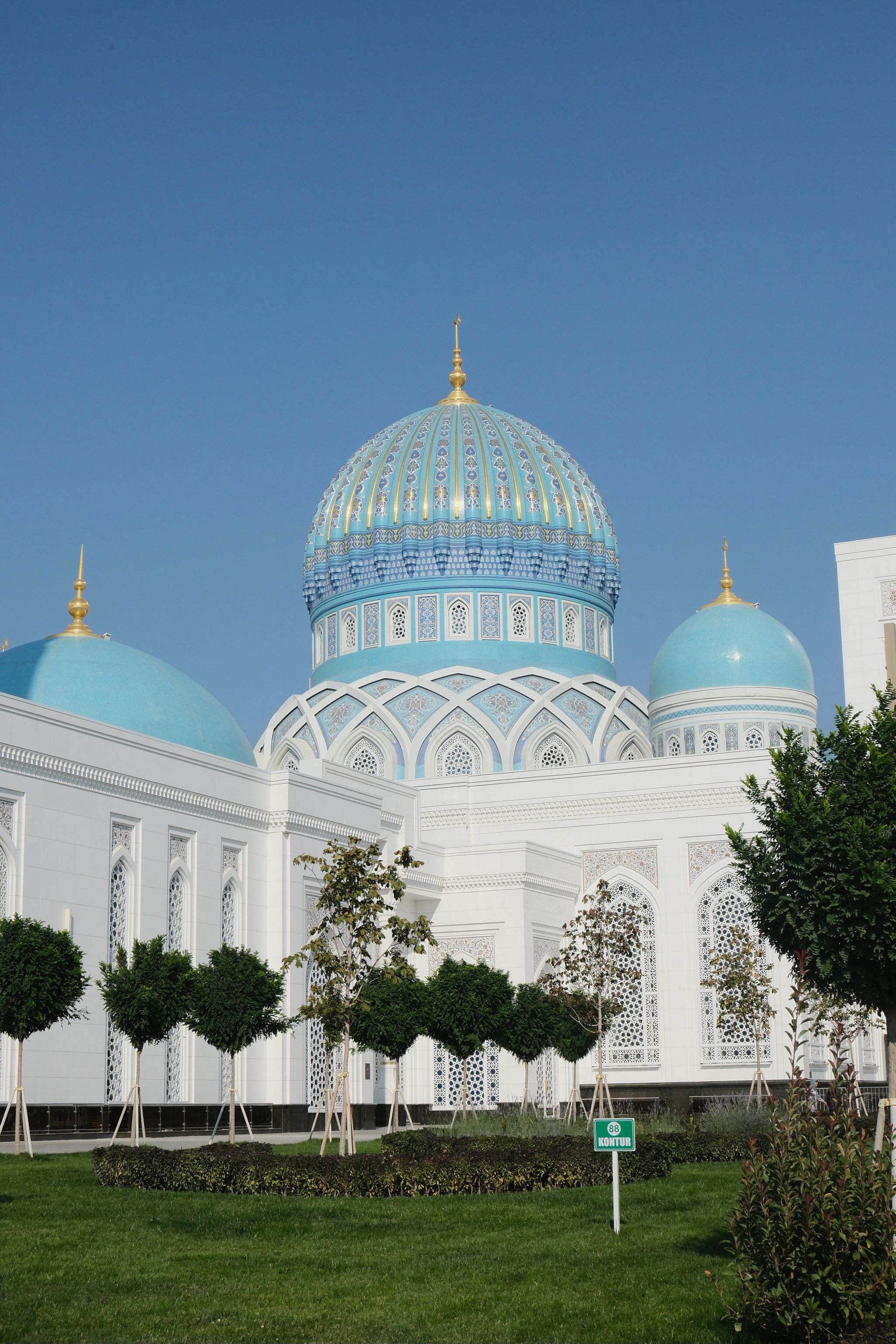 Stunning Architecture of Tashkent Mosque in Daylight · Free Stock Photo