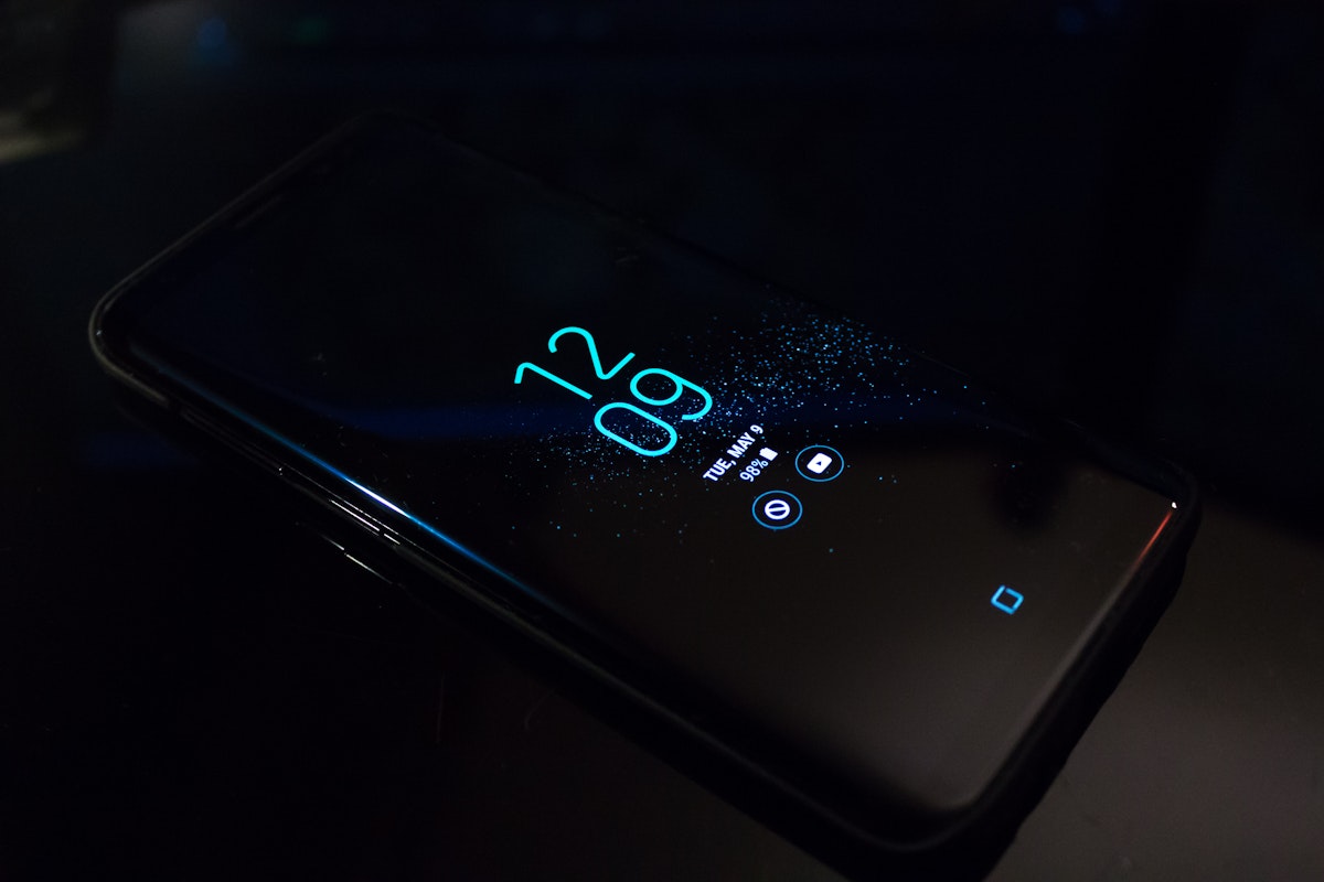 Flagship Phones Array