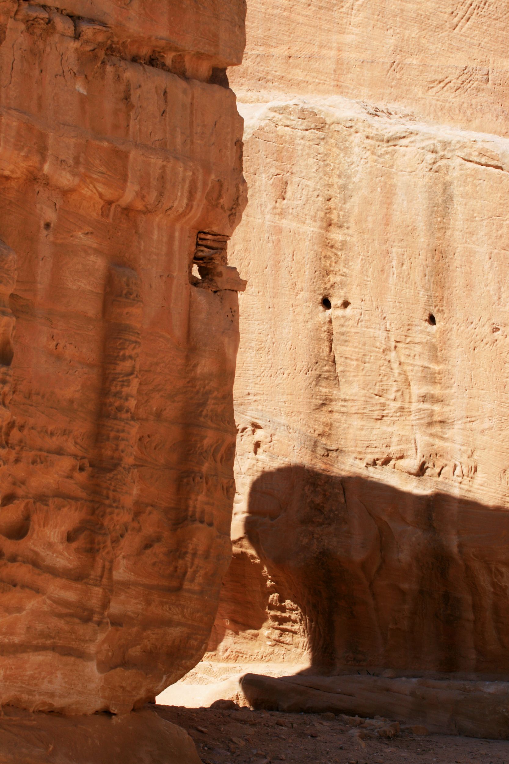 Ancient Rock Carvings in Petra, Jordan · Free Stock Photo