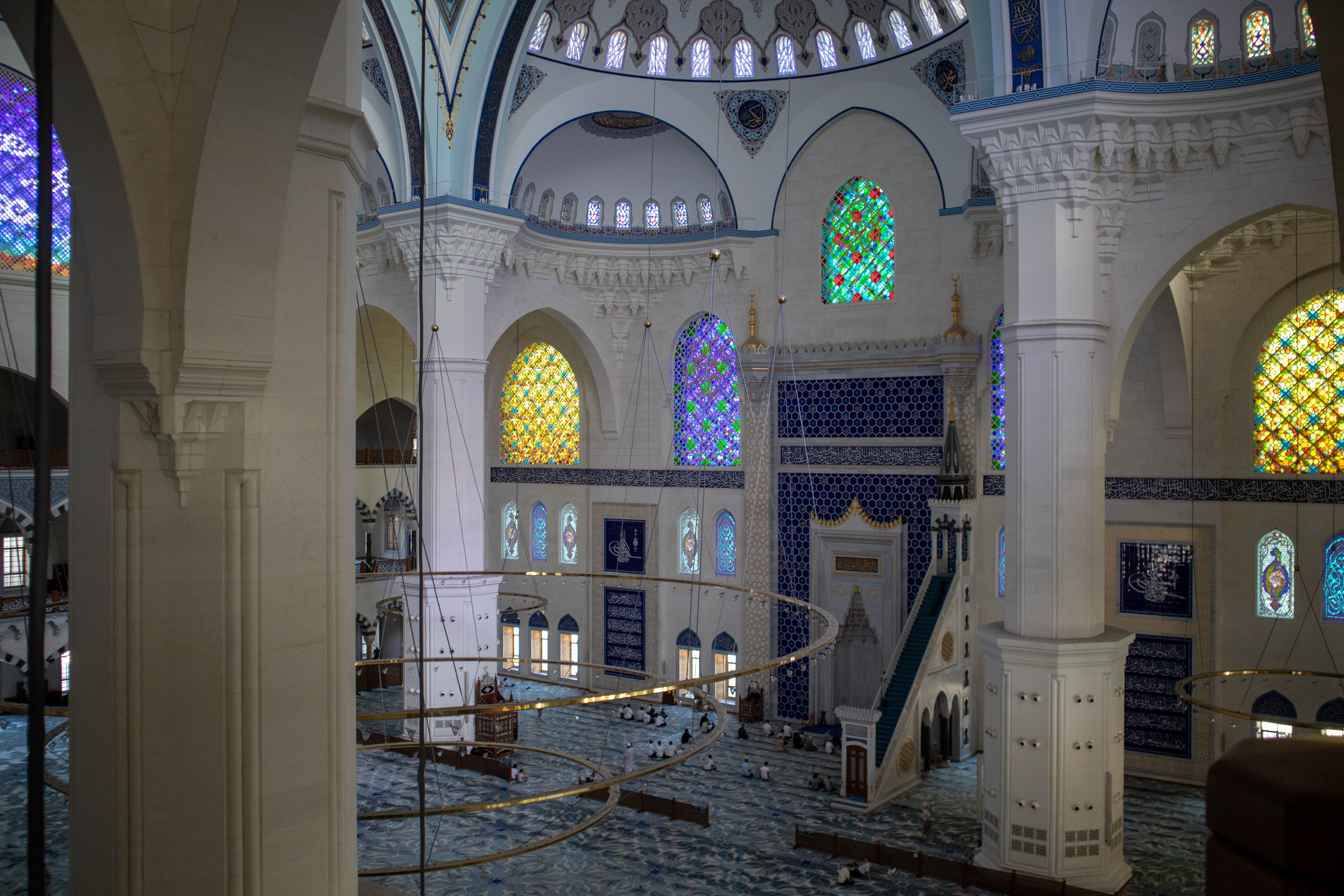 Interior View of Magnificent Istanbul Mosque · Free Stock Photo