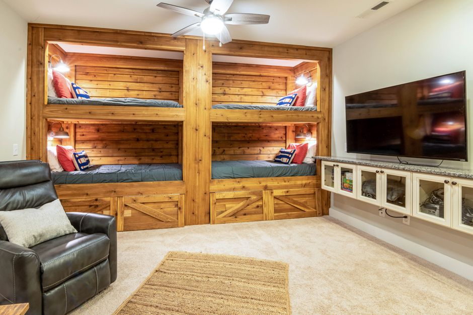 cozy kids bunk room