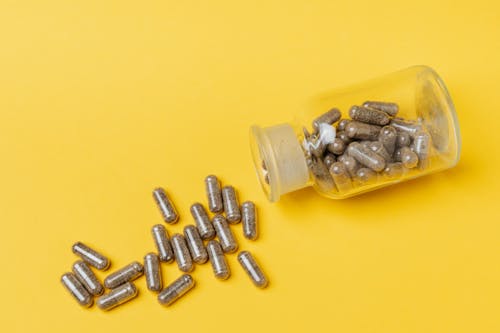 Darmowe zdjęcie z galerii z antybiotyk, butelka, choroba