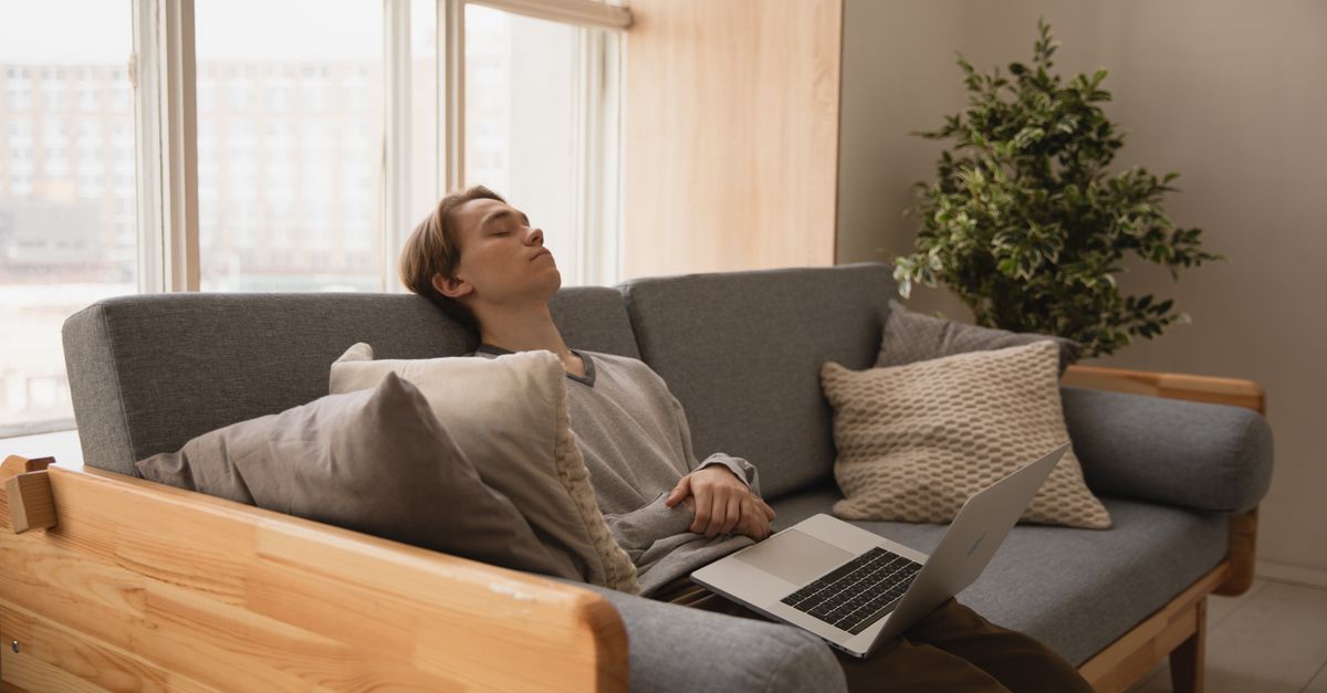 Comment améliorer sa productivité grâce aux pauses de relaxation rapide