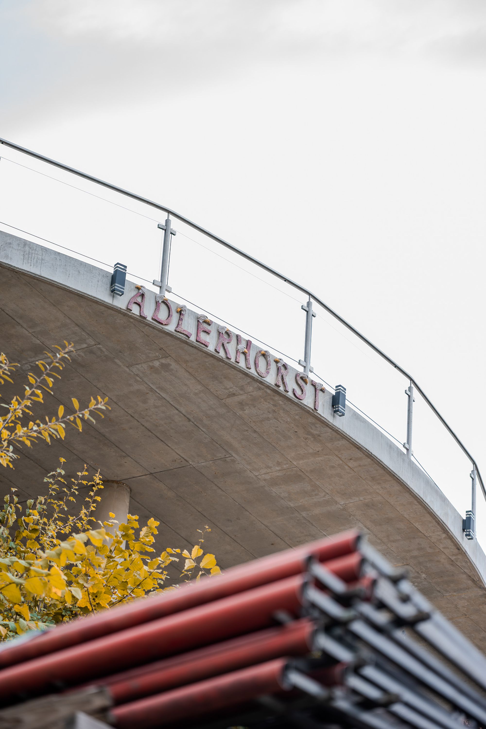 Modern Architectural Structure in Autumn Setting · Free Stock Photo