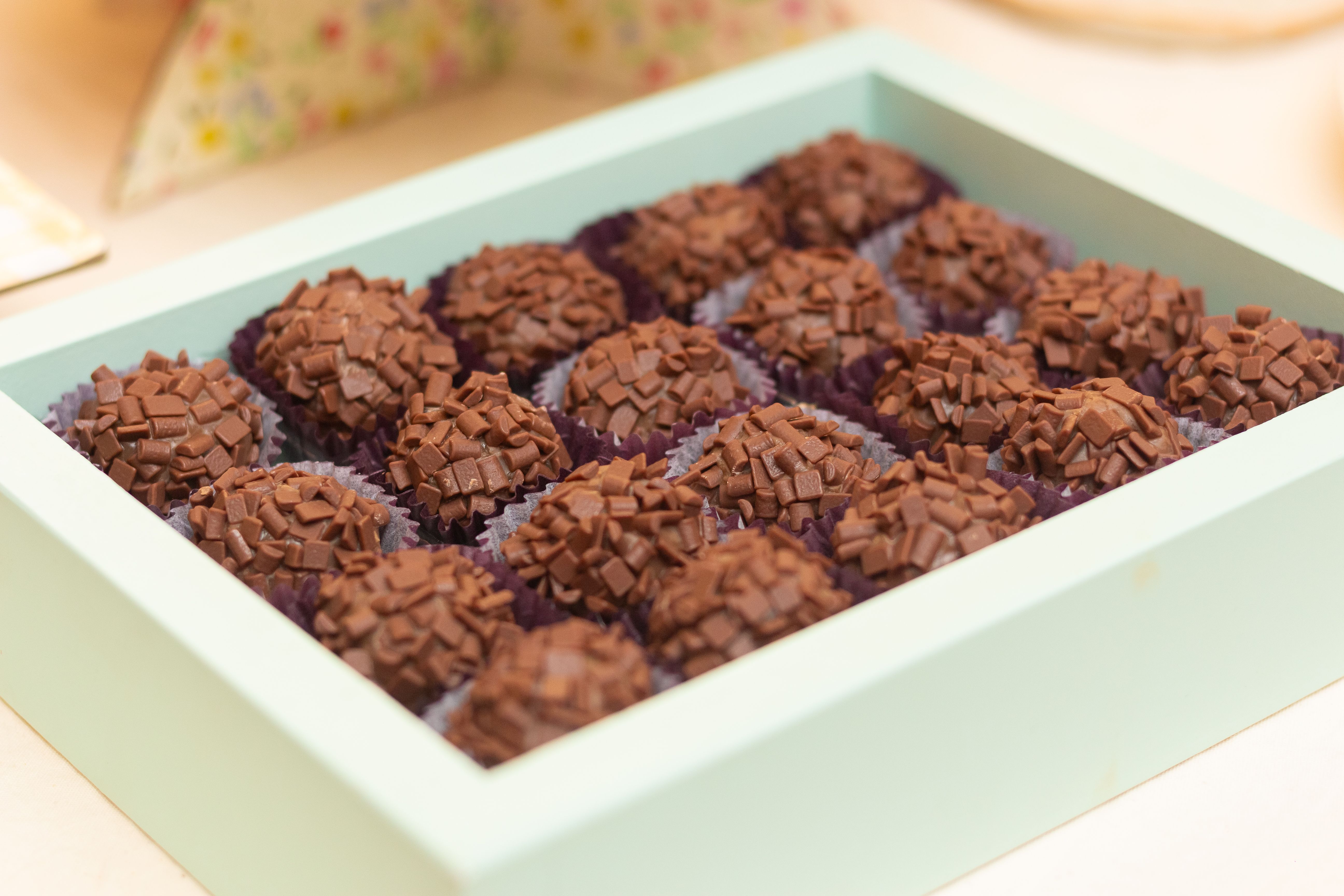 Caja De Postres De Chocolate Brigadeiro · Foto de stock gratuita