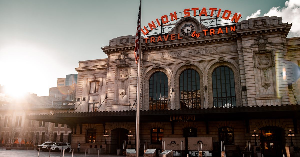 Beautiful shot of the iconic Union Station under a warm sunset light.
