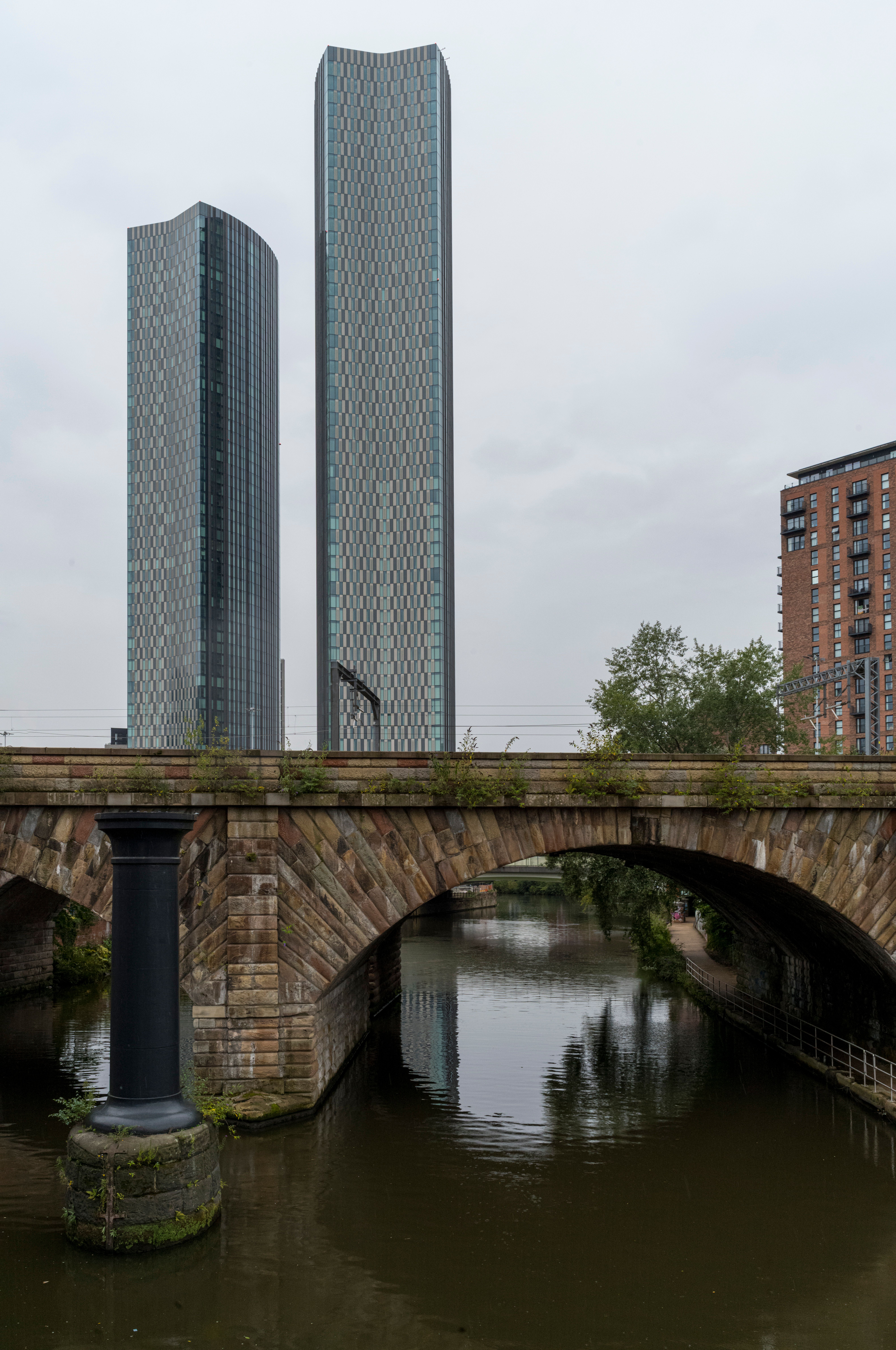 Manchester Cityscape with Beetham Tower · Free Stock Photo
