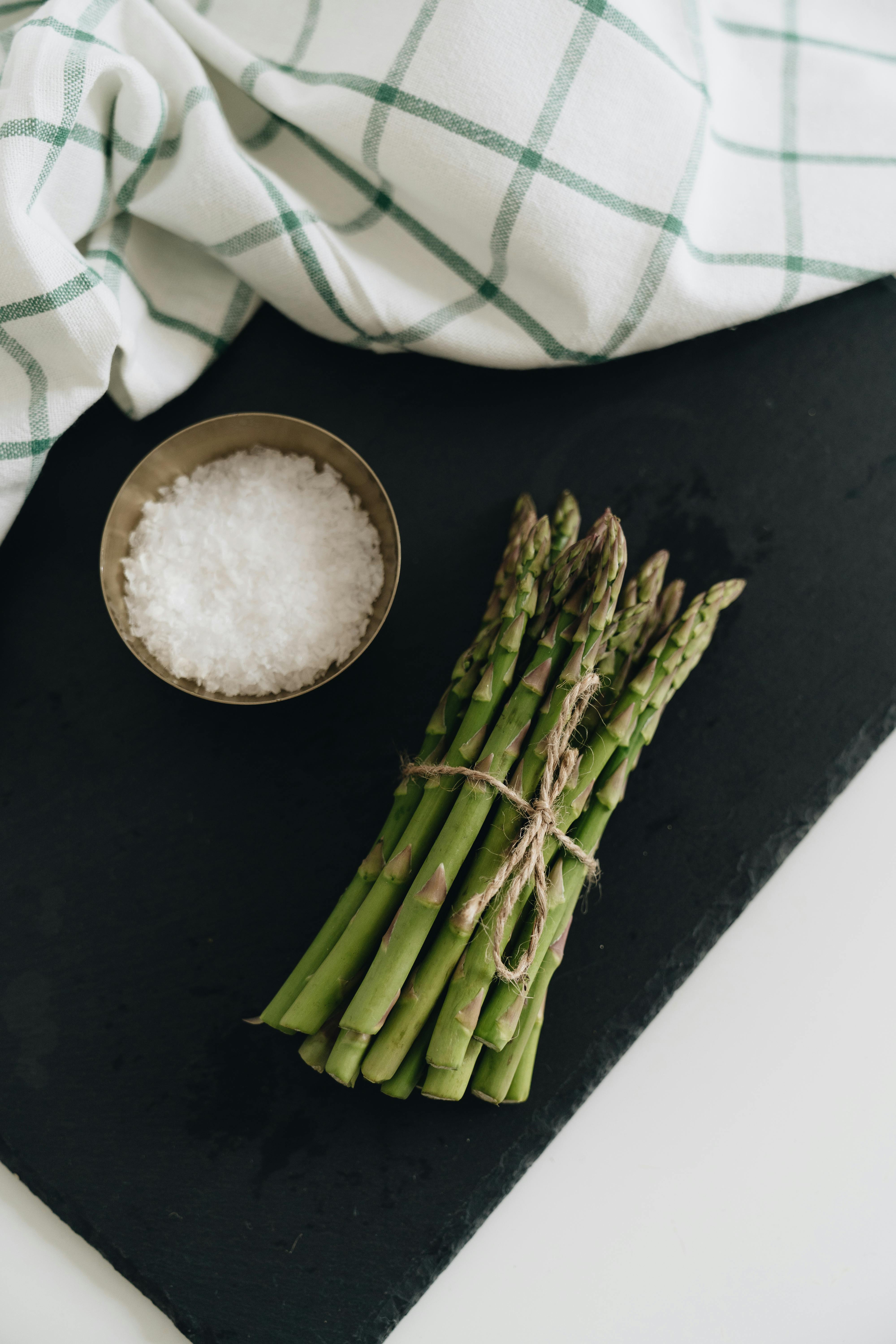 Photo Of Bundle Of Asparagus · Free Stock Photo