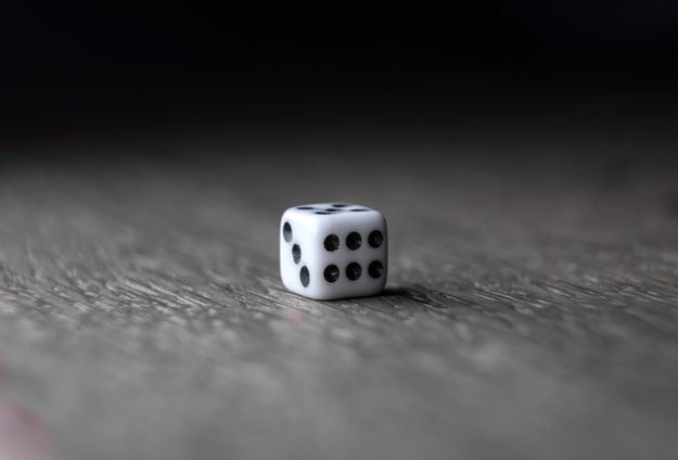 Online Casino: Spielautomaten und Live-Spiele im Überblick