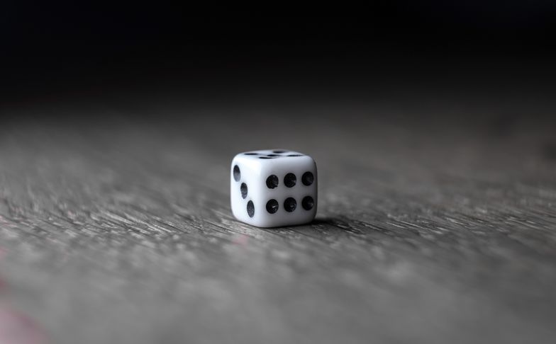 Online Casino: Spielautomaten und Live-Spiele im Überblick